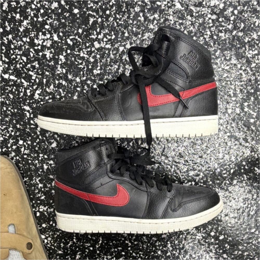 Jordan Air Jordan 1 Retro High Rare Air Black Red Men's Sneakers 332550-012 2015